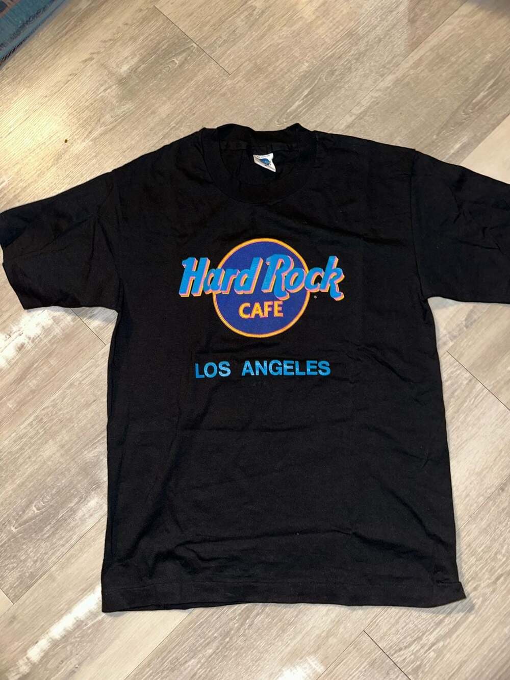 Single stitch Hard Rock Cafe TShirt Size M Black Los Angeles Graphic Made in USA